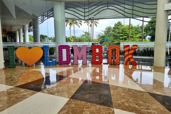 Lombok mall department store