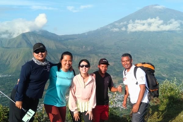 Pergasingan hill sunrise camping