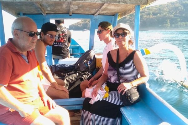 gili trawangan snorkeling package
