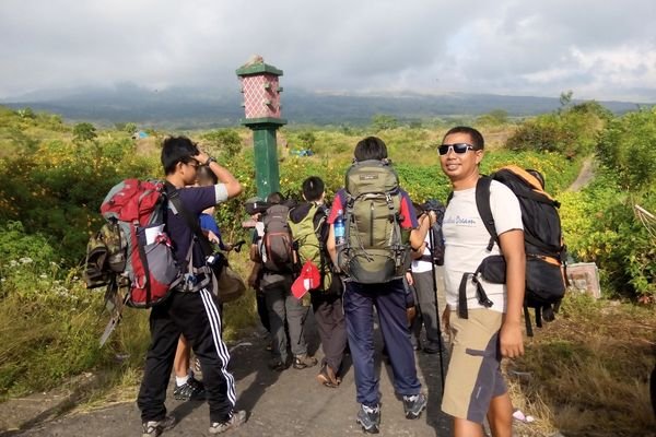 mount rinjani trekking
