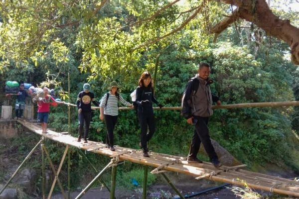 pergasingan hill trekking day trip