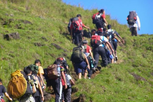 rinjani national park trekking