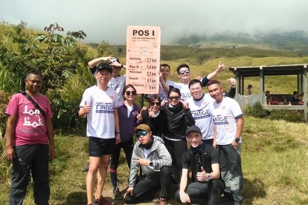 rinjani trek package