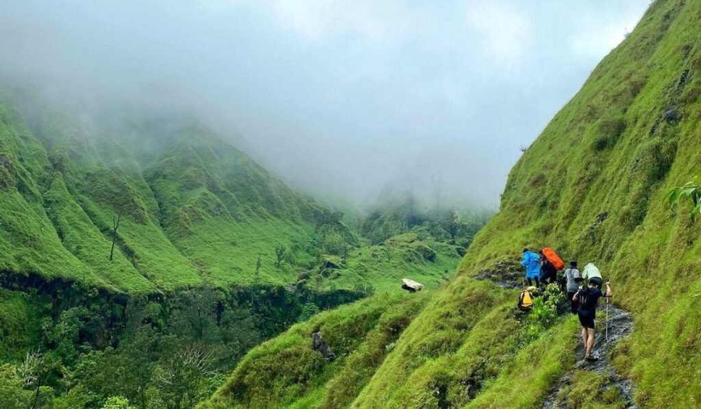 how high is Mount Rinjani