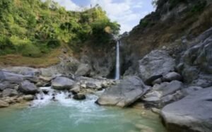 Mayung Putek Waterfall