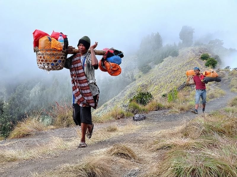 Rinjani porter service altitude guide