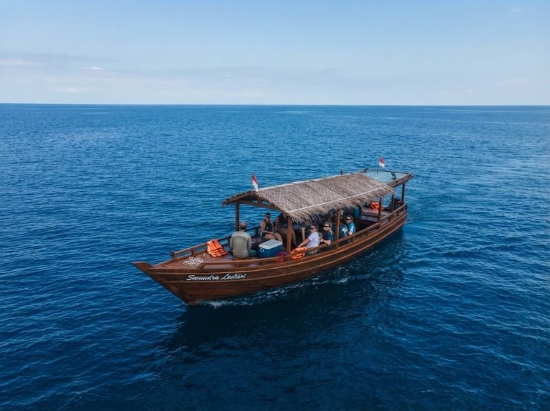Saleh Bay boat trip responsible tourism