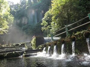 Benang Kelambu waterfall family guide