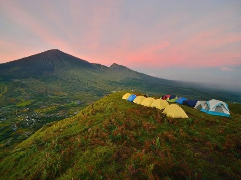 Bukit Selong Sembalun camping guide