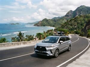 Lombok scenic road trip with driver