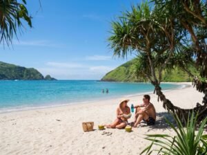 Mawi beach couples guide