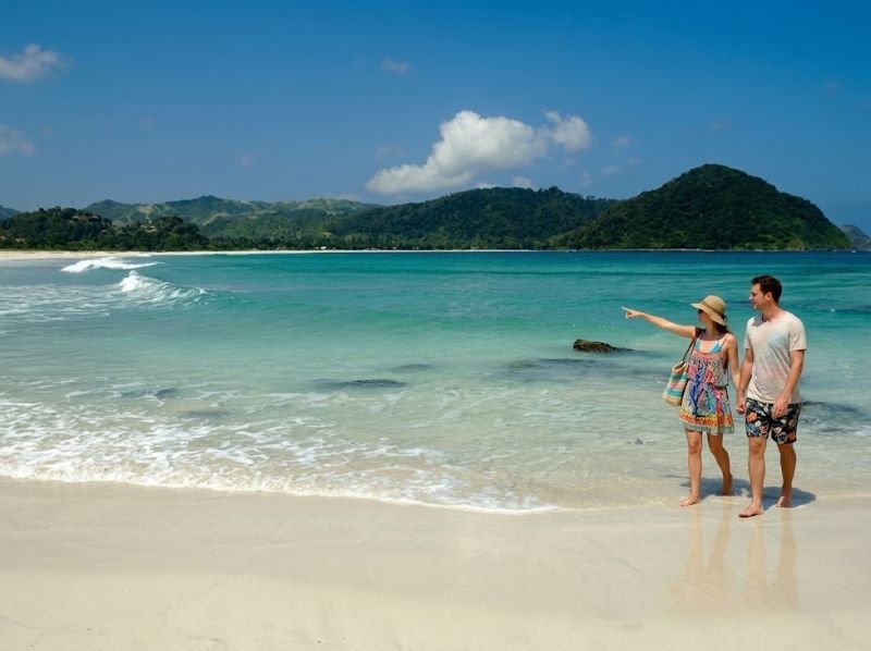 Mawi beach for couple