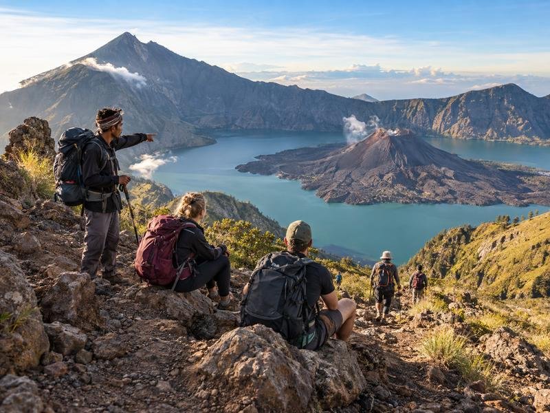 Rinjani crater lake trek with local guide and hikers
