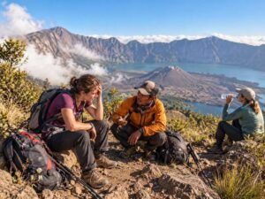 trekker resting and talking with local rinjani guide