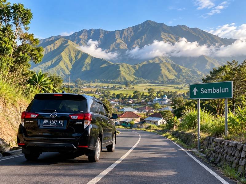 Private driver on the road toward Sembalun in East Lombok